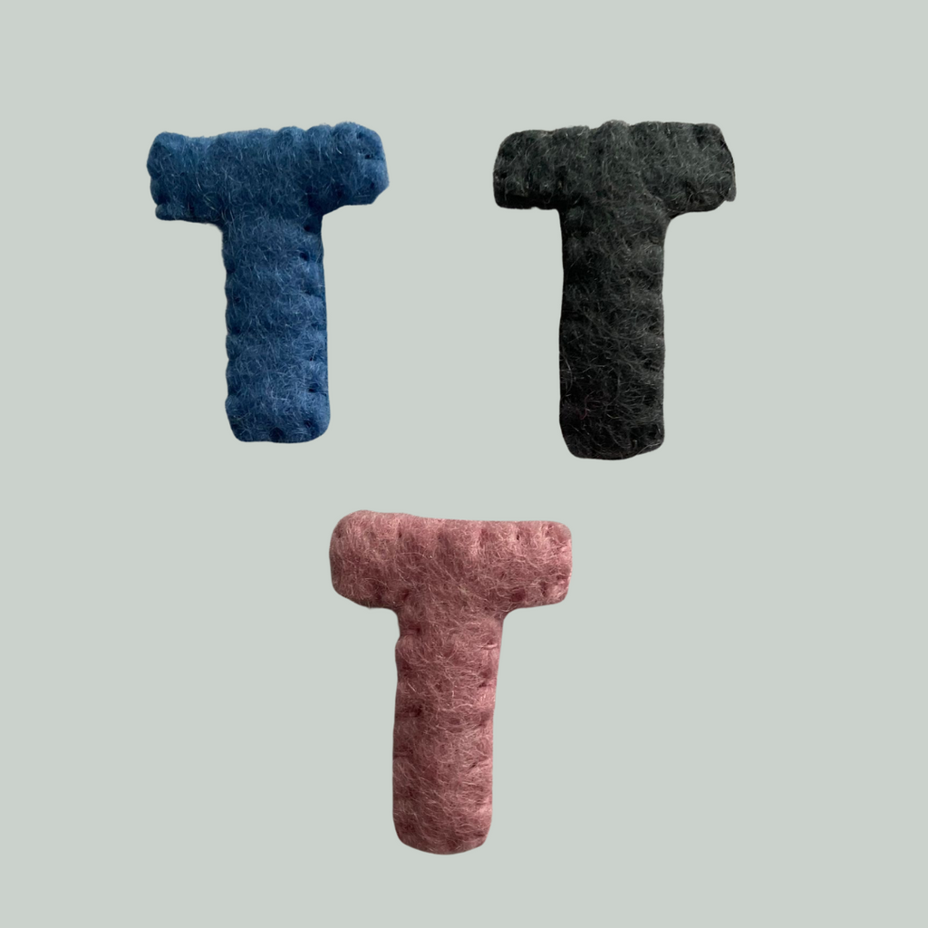 BOGSTAVER - FILT - ALFABET LØSE BOGSTAVER I LYSERØD