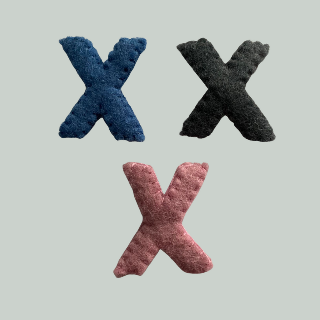 BOGSTAVER - FILT - ALFABET LØSE BOGSTAVER I LYSERØD