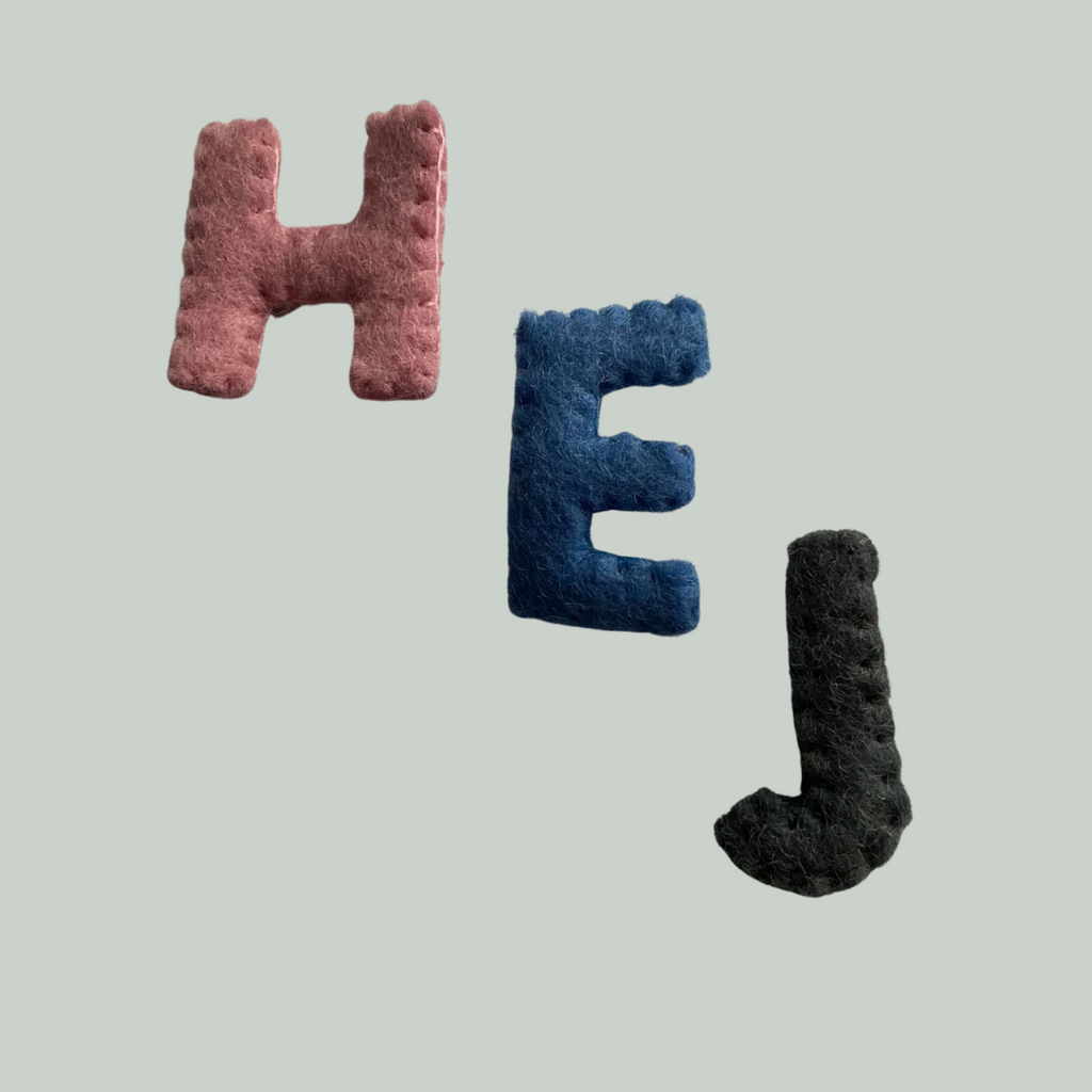 BOGSTAVER - FILT - ALFABET LØSE BOGSTAVER I LYSERØD