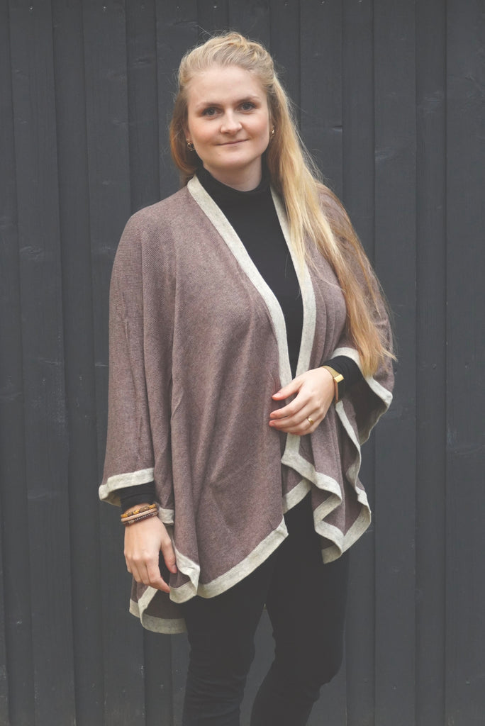 Slå-om-sjal (wrap-shawl) - med cashmere - brun med lys grå med detalje