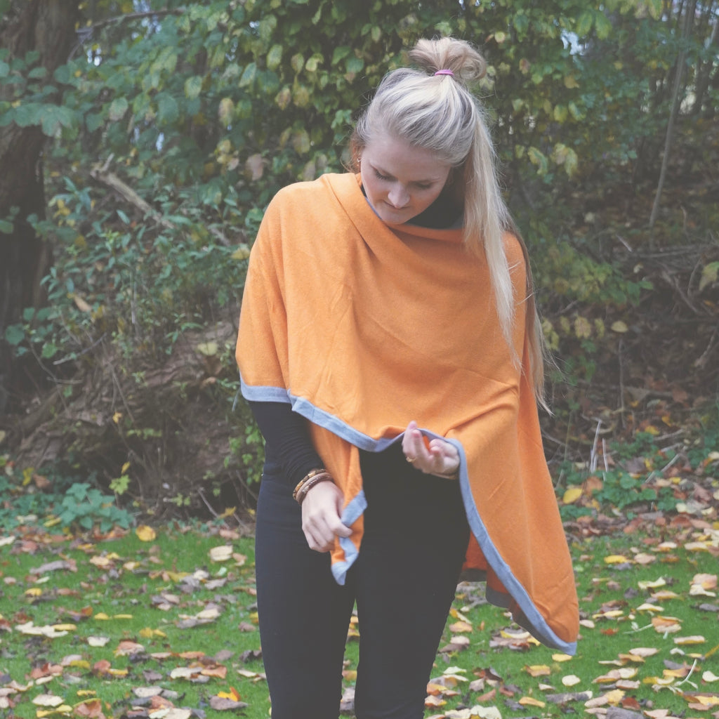 Slå-om-sjal (wrap-shawl) - med cashmere - orange med grå detalje